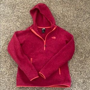 North face pullover